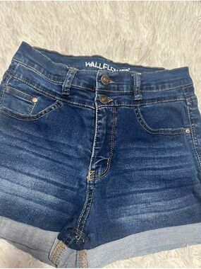 Wallflower Women's Dark Blue Rolled-Hem Sassy High Rise Denim Shorts